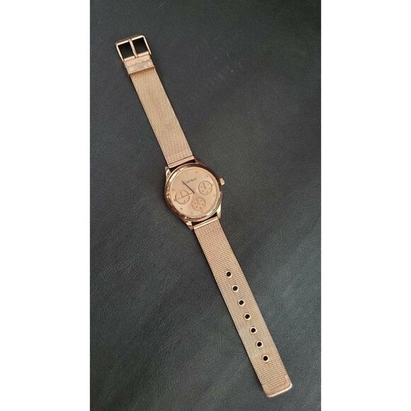 Vintage Ellen Tracy Rose Gold-tone Ladies Watch - Picture 2 of 7